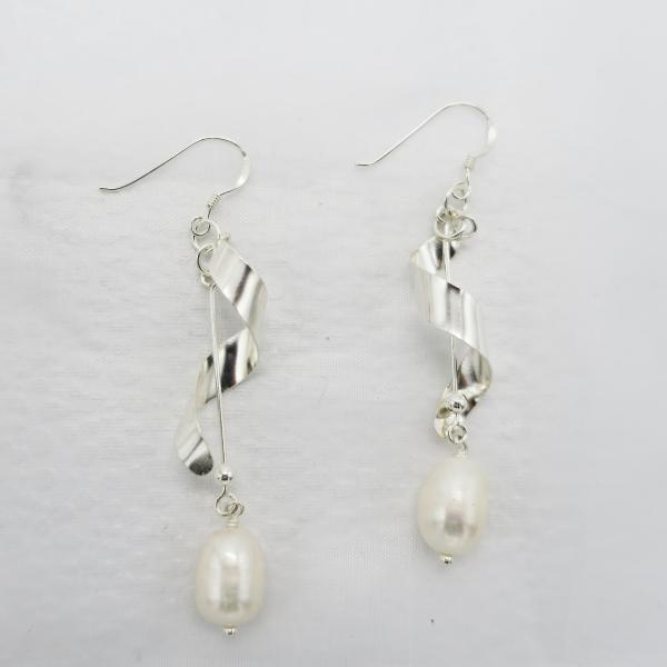 Boucles d'oreilles spirale avec perle