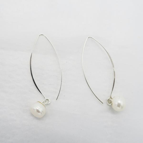 Boucles d'oreilles pendant ovale avec perle